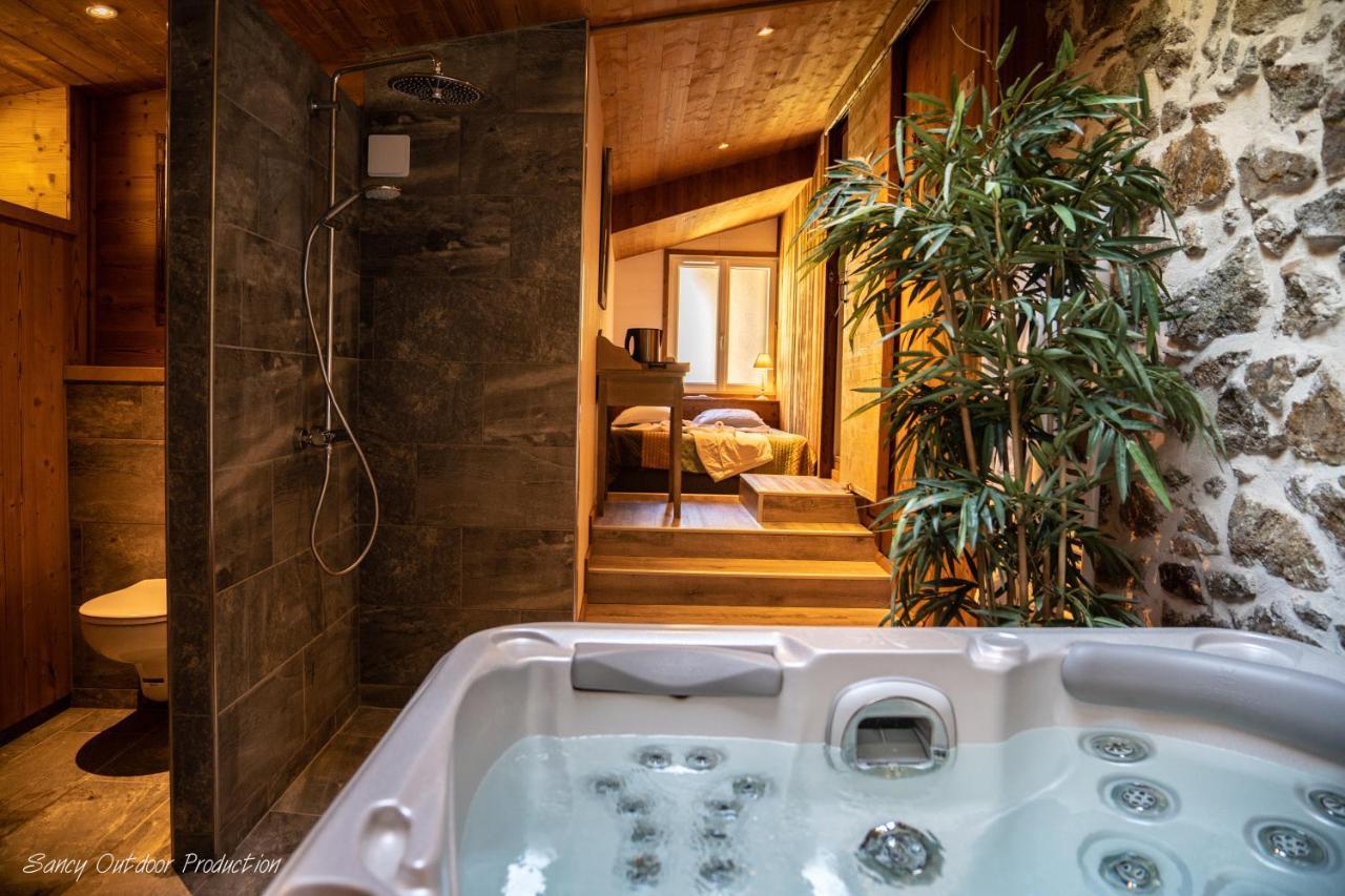 Le Rivalet Hotel Montaigut-le-Blanc  Kültér fotó