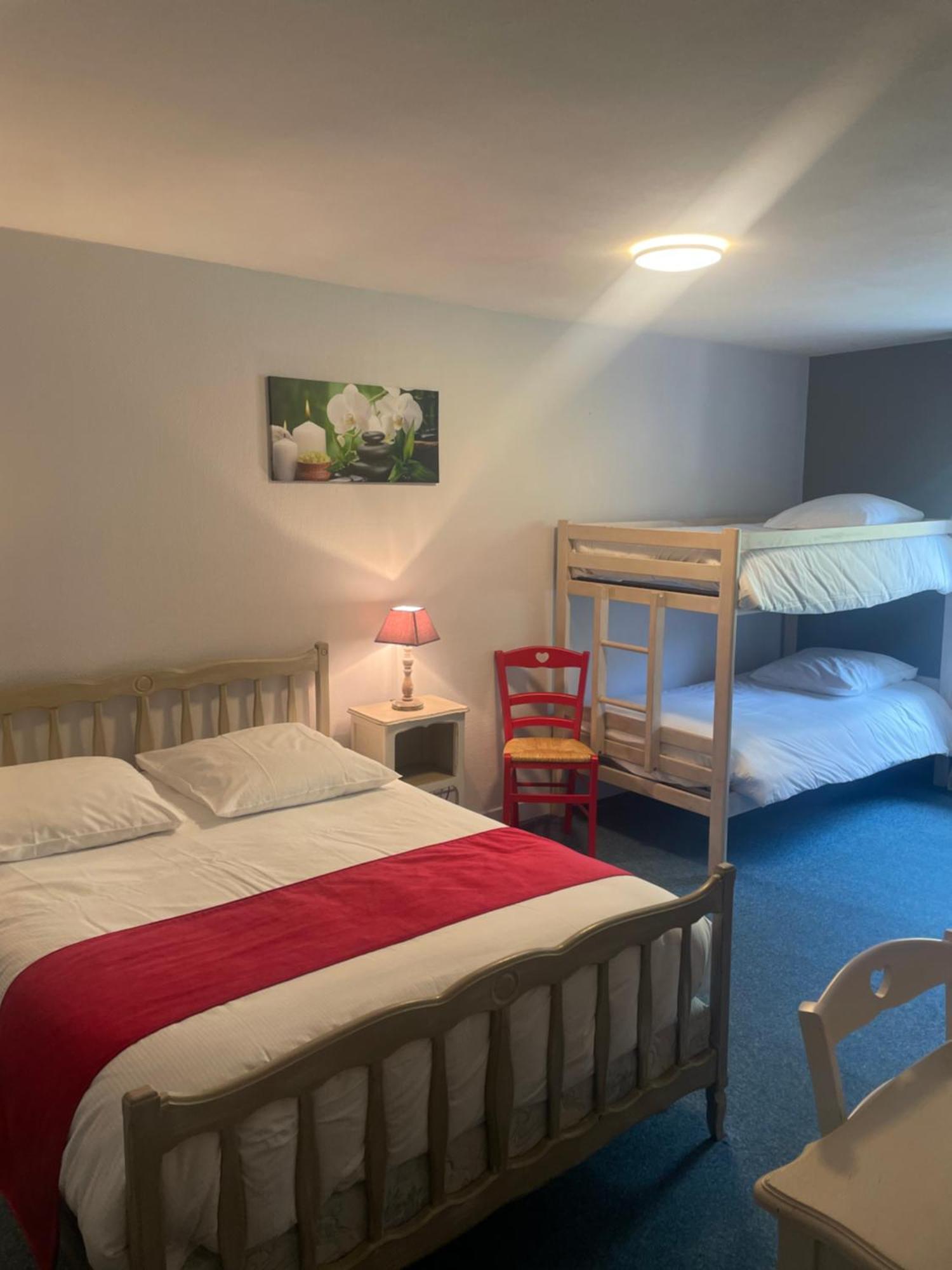 Le Rivalet Hotel Montaigut-le-Blanc  Kültér fotó