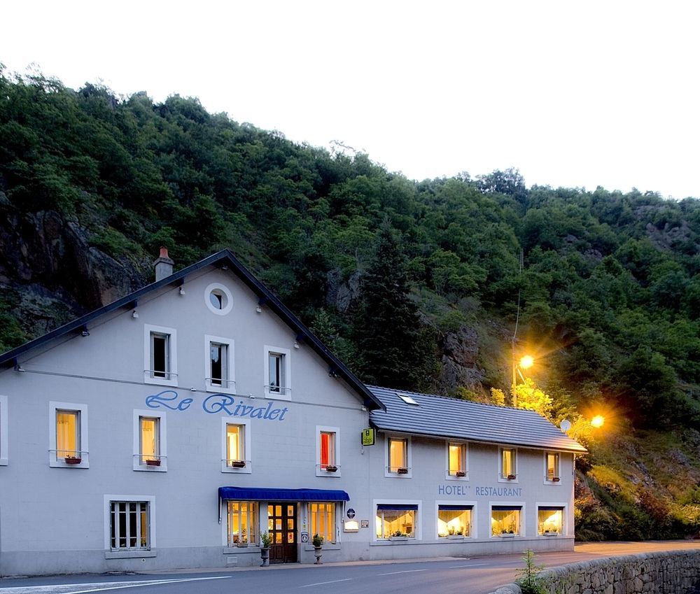 Le Rivalet Hotel Montaigut-le-Blanc  Kültér fotó