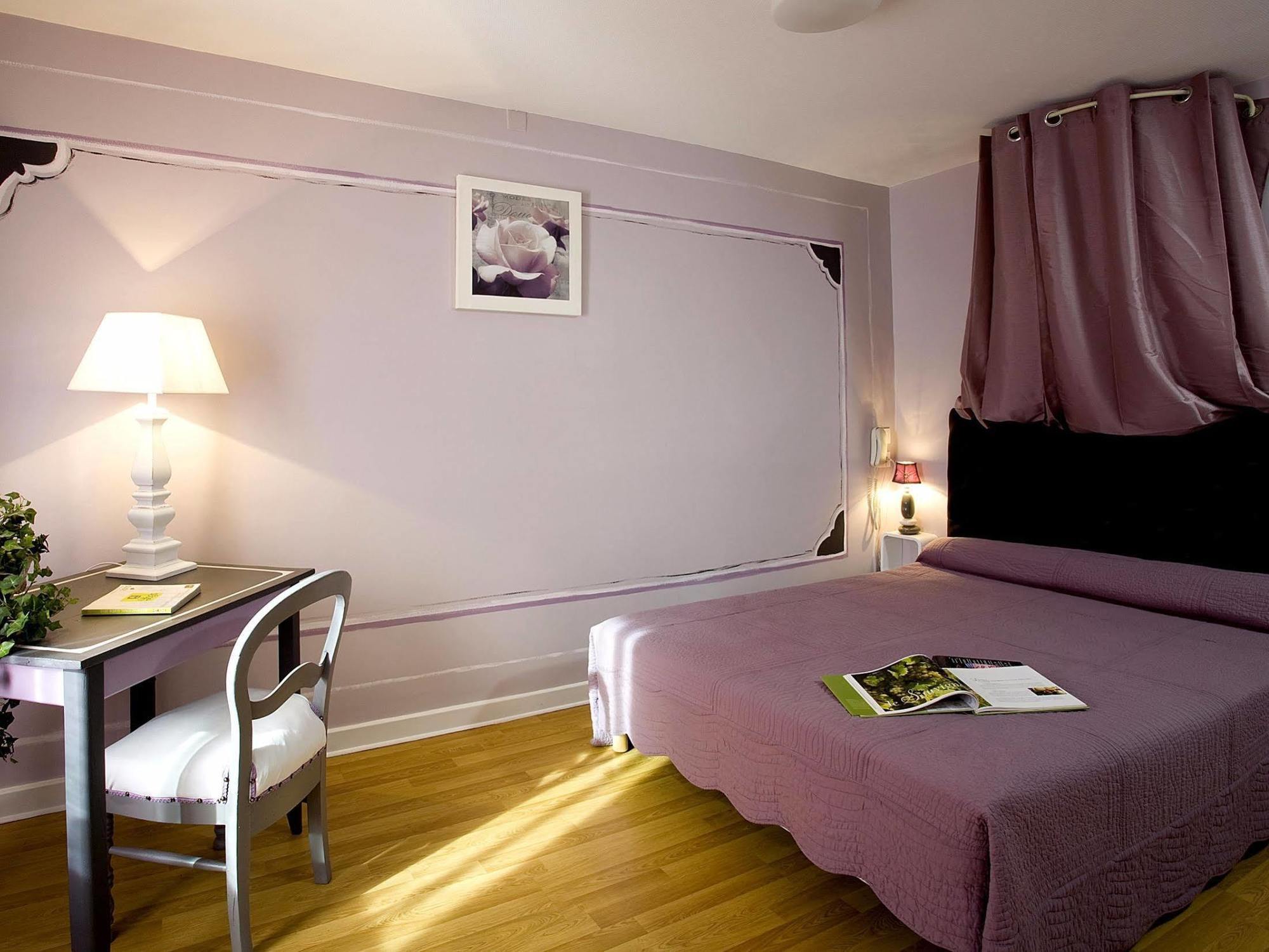 Le Rivalet Hotel Montaigut-le-Blanc  Kültér fotó